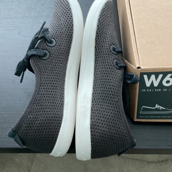 All birds women’s tree skipper- used just once - Picture 10 of 11